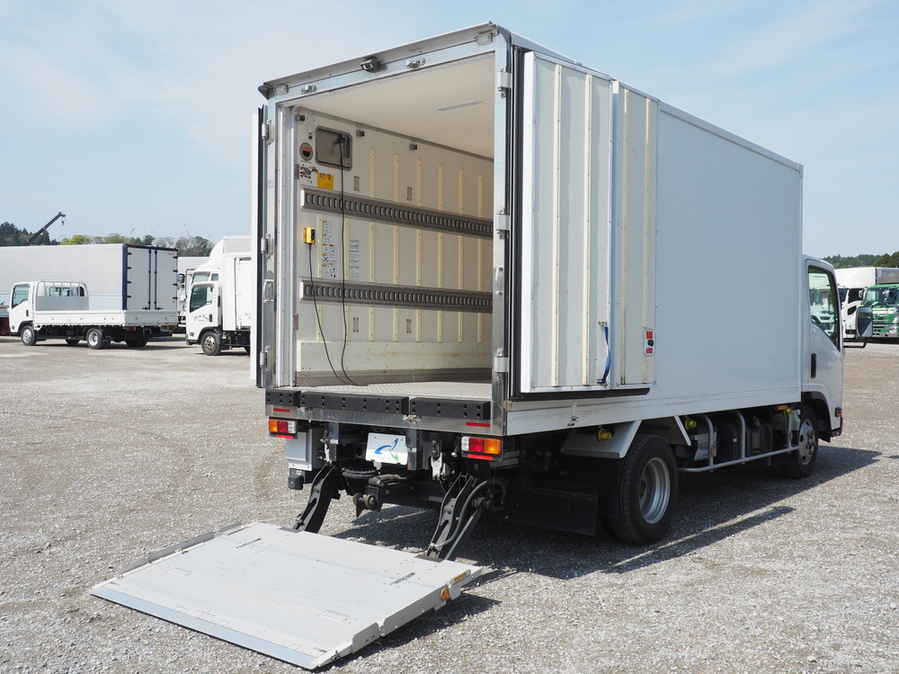 いすゞ エルフ 冷凍バン 小型 TPG-NMR85AN 年式 H27[写真29]