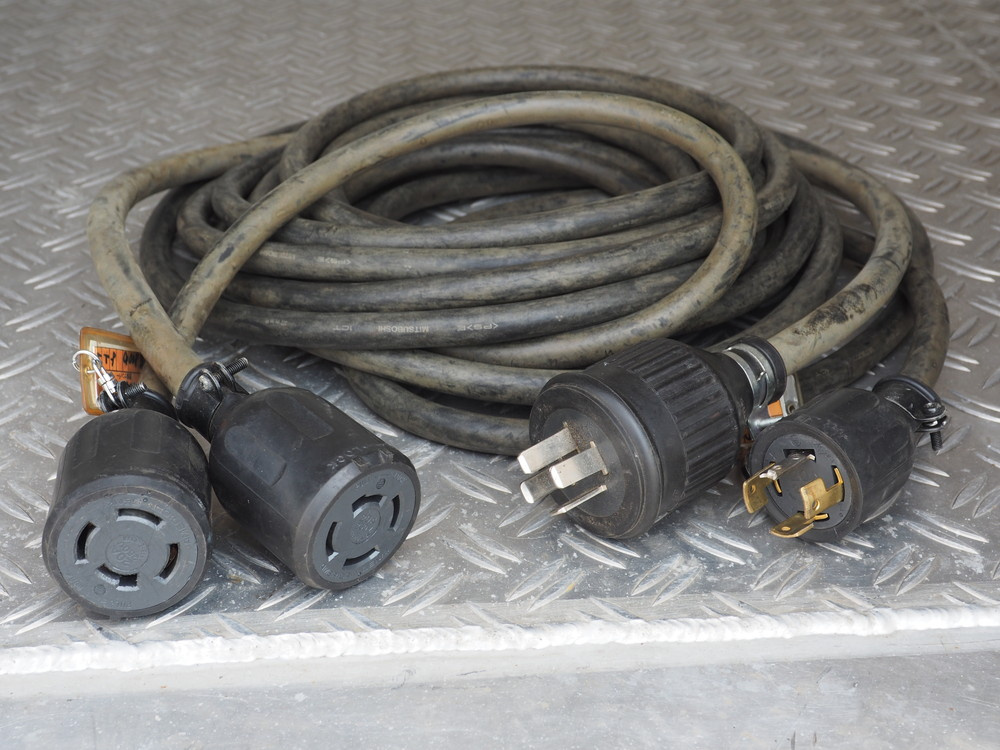 いすゞ エルフ 冷凍バン 小型 TPG-NMR85AN 年式 H27[写真09]