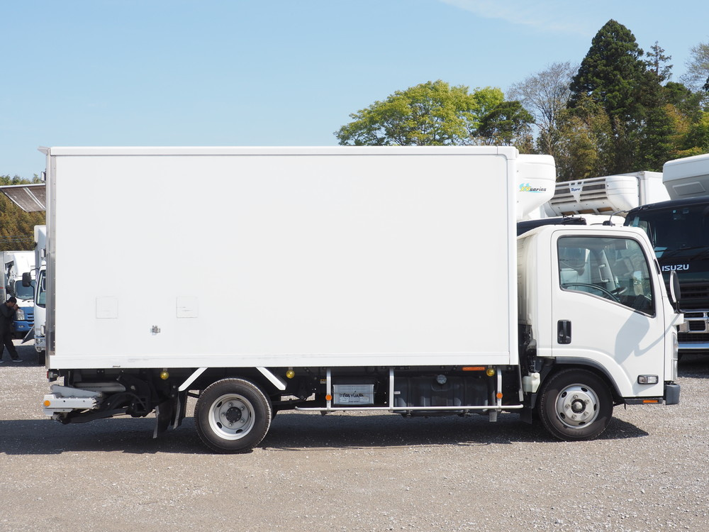 いすゞ エルフ 冷凍バン 小型 TPG-NMR85AN 年式 H27[写真10]