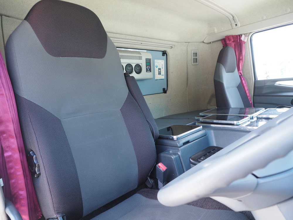 三菱ふそう スーパーグレート ウイング車 大型 QKG-FS54VZ 年式 H26[写真36]