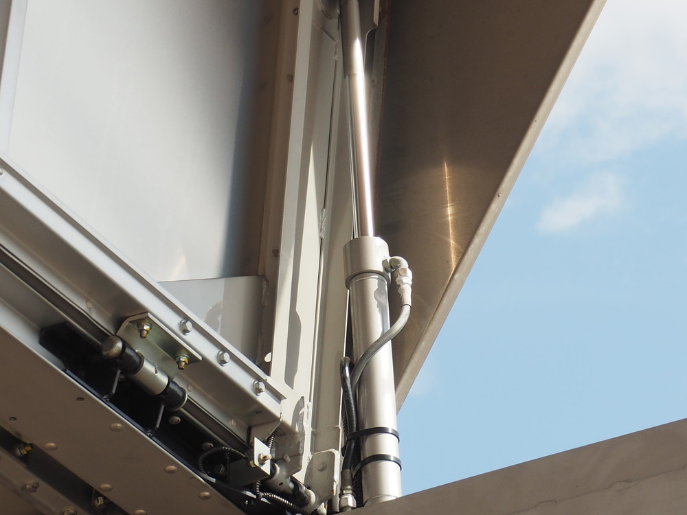 いすゞ フォワード ウイング車 中型 TKG-FRR90T2 年式 H26[写真14]