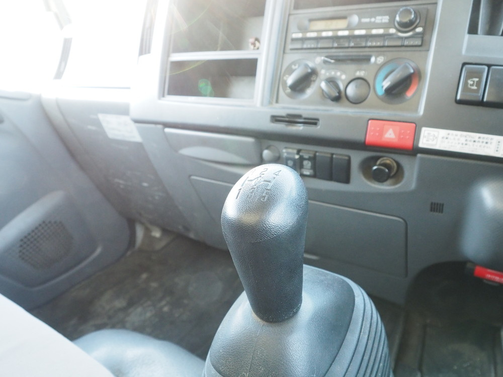 いすゞ エルフ バン車 小型 TKG-NLR85AN 年式 H24[写真36]