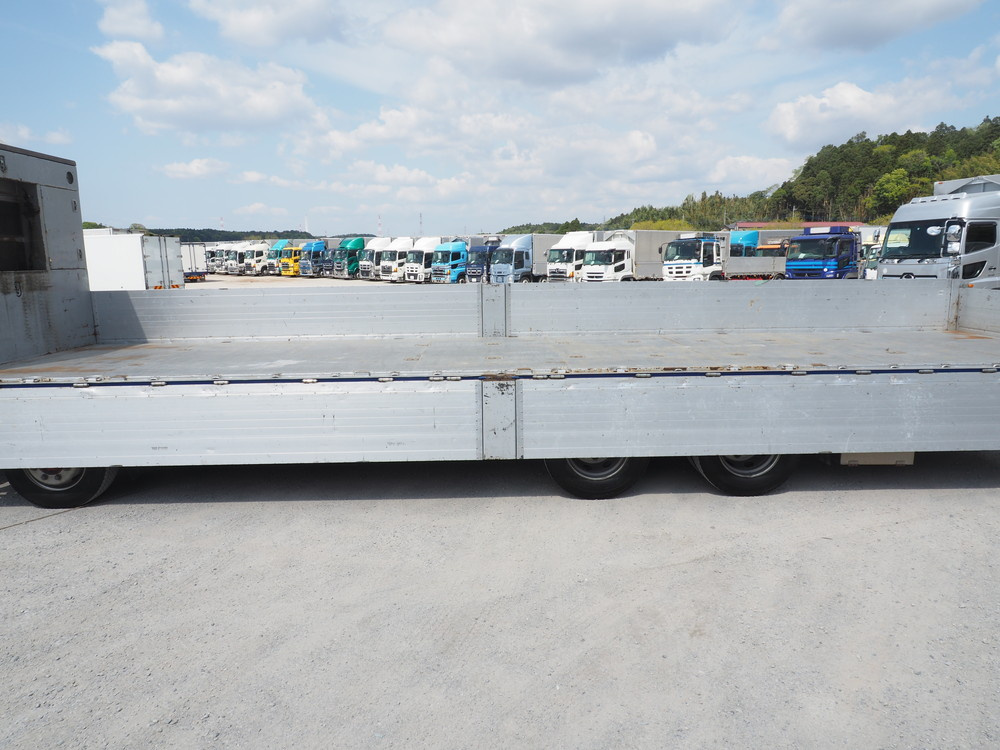 いすゞ ギガ 平ボディ 大型 QKG-CYJ77B 年式 H28[写真21]