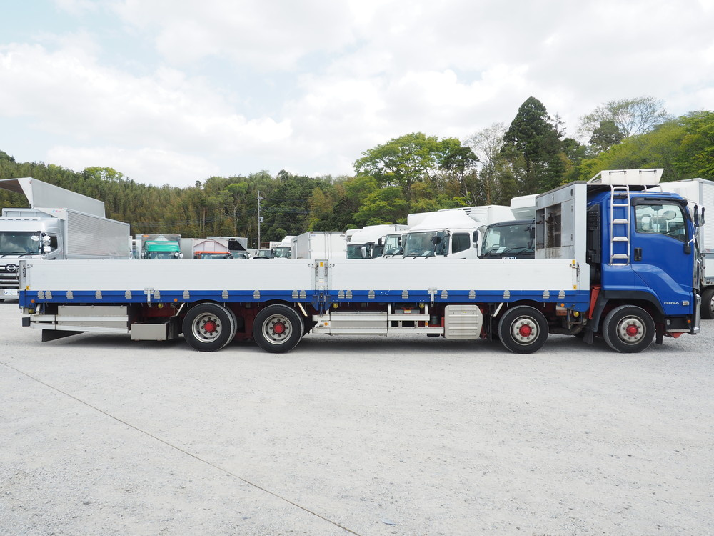 いすゞ ギガ 平ボディ 大型 QKG-CYJ77B 年式 H28[写真11]