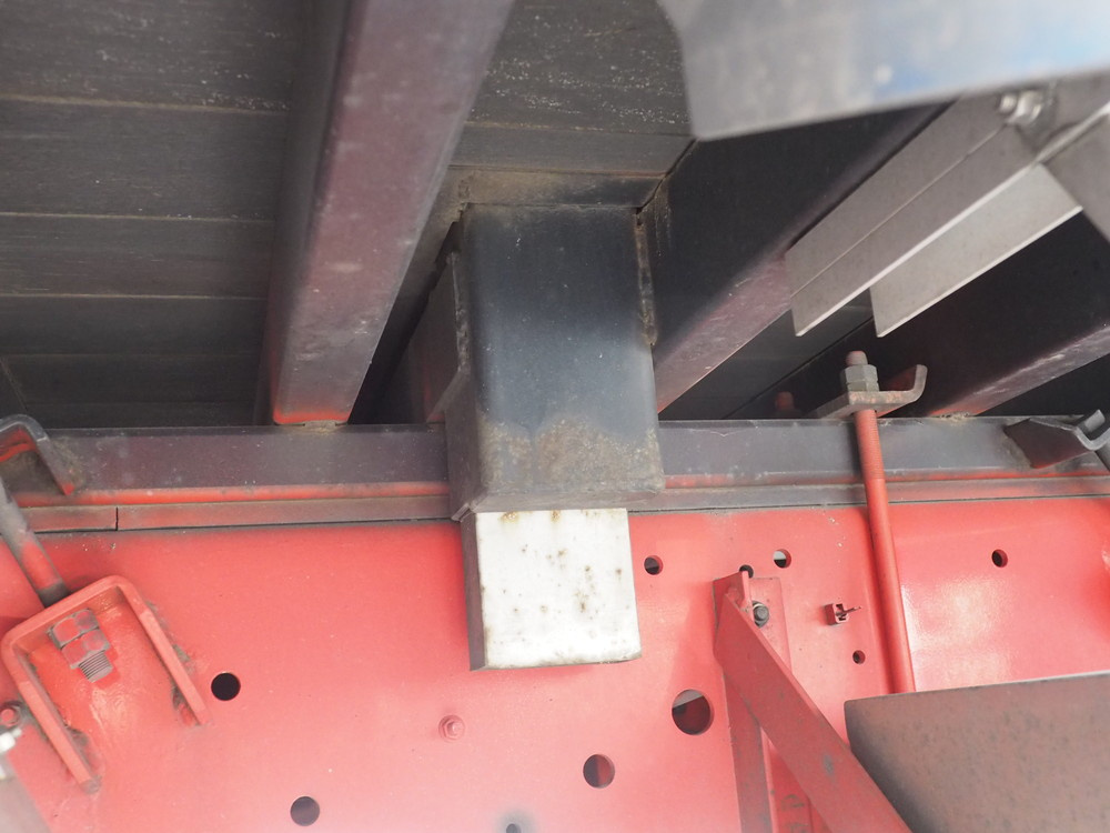 いすゞ ギガ 平ボディ 大型 QKG-CYJ77B 年式 H28[写真52]