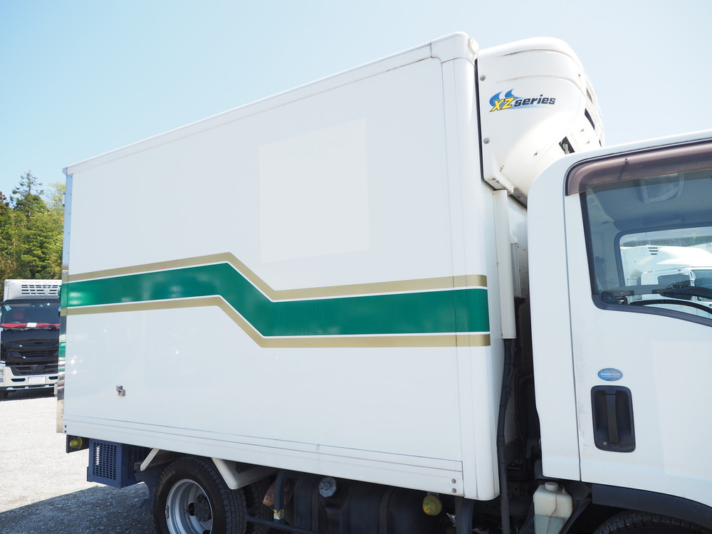 いすゞ エルフ 冷凍バン 小型 TKG-NLR85AN 年式 H24[写真09]