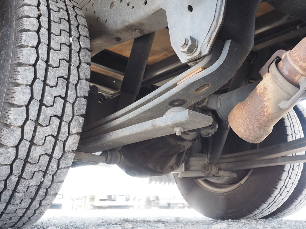 いすゞ エルフ バン車 小型 TRG-NLR85AN 年式 H27[写真44]