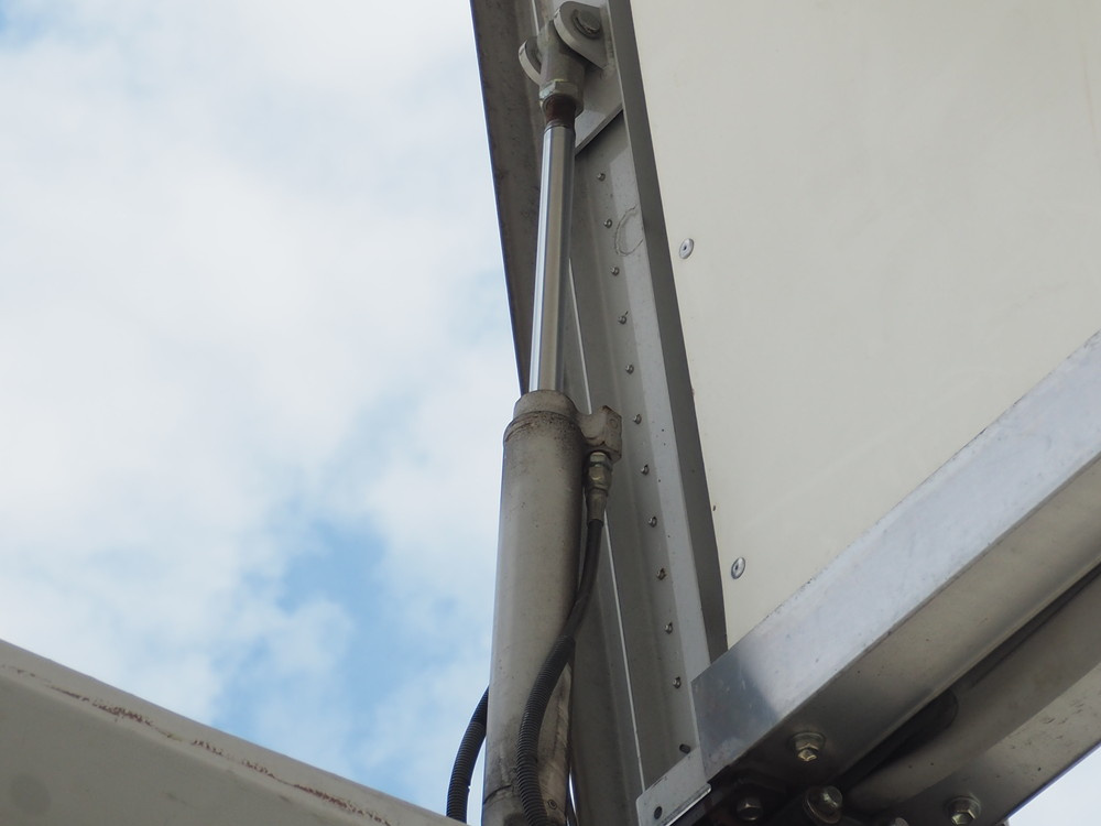 日野 グランドプロフィア ウイング車 大型 BKG-FW1EXYG 年式 H22[写真17]