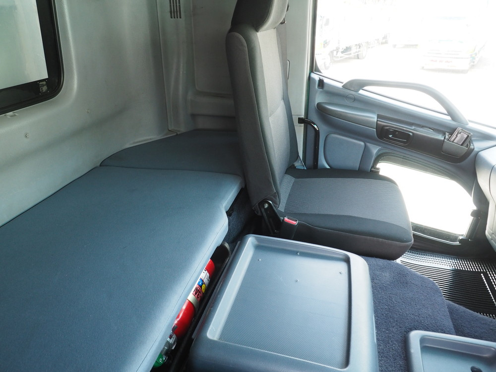 日野 グランドプロフィア ウイング車 大型 BKG-FW1EXYG 年式 H22[写真46]