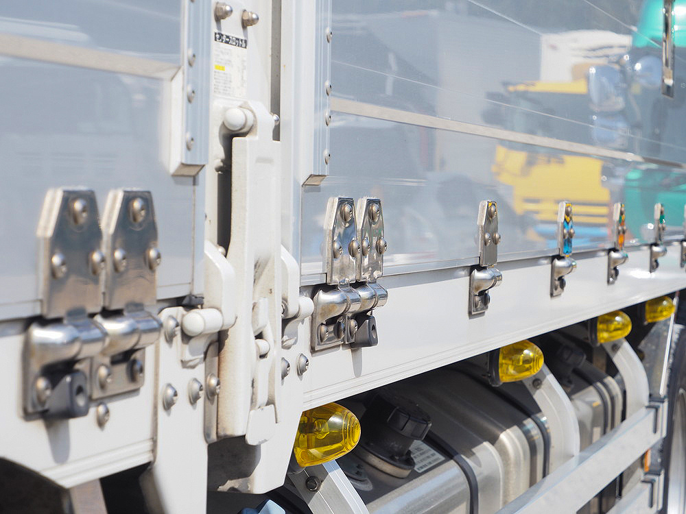 三菱ふそう スーパーグレート ウイング車 大型 QPG-FS65VZ 年式 H27[写真10]