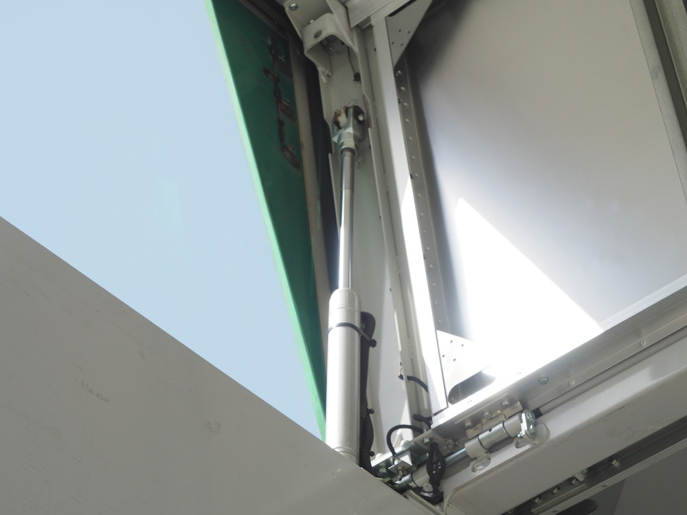 三菱ふそう スーパーグレート ウイング車 大型 QPG-FS65VZ 年式 H27[写真22]