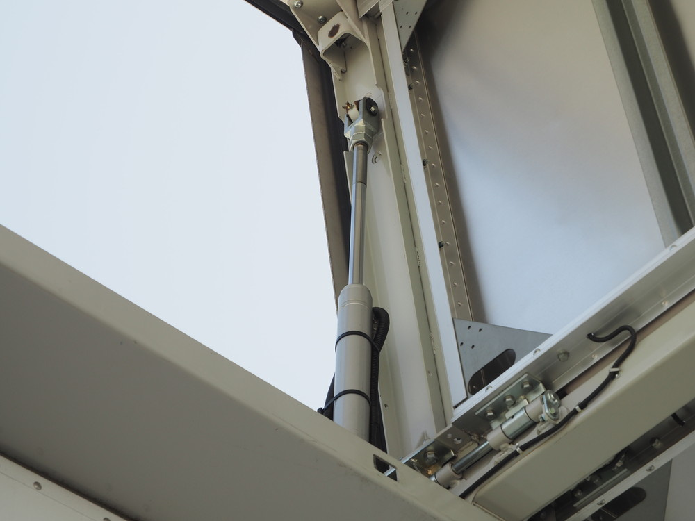 三菱ふそう スーパーグレート ウイング車 大型 QPG-FS65VZ 年式 H27[写真17]