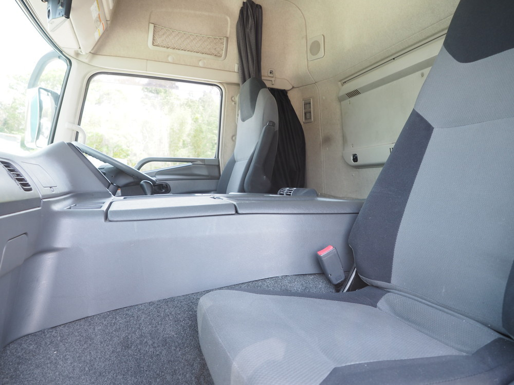 三菱ふそう スーパーグレート ウイング車 大型 QPG-FS65VZ 年式 H27[写真49]