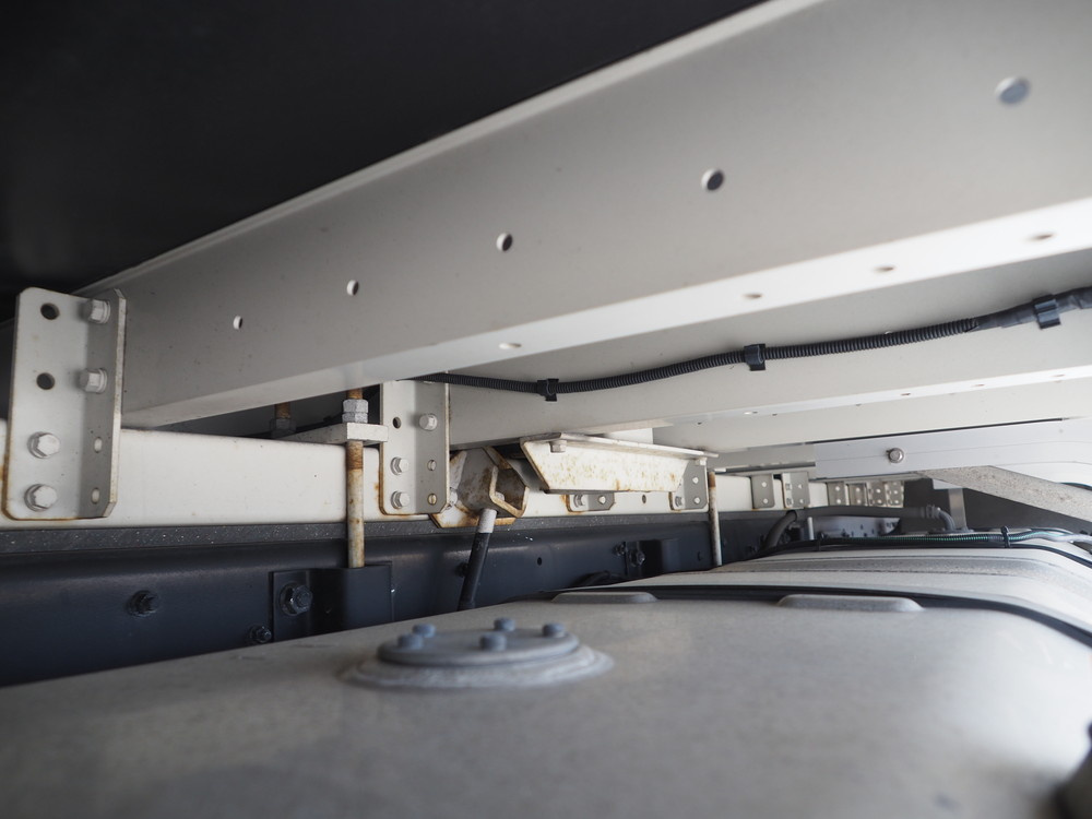 三菱ふそう スーパーグレート ウイング車 大型 QPG-FS65VZ 年式 H27[写真56]