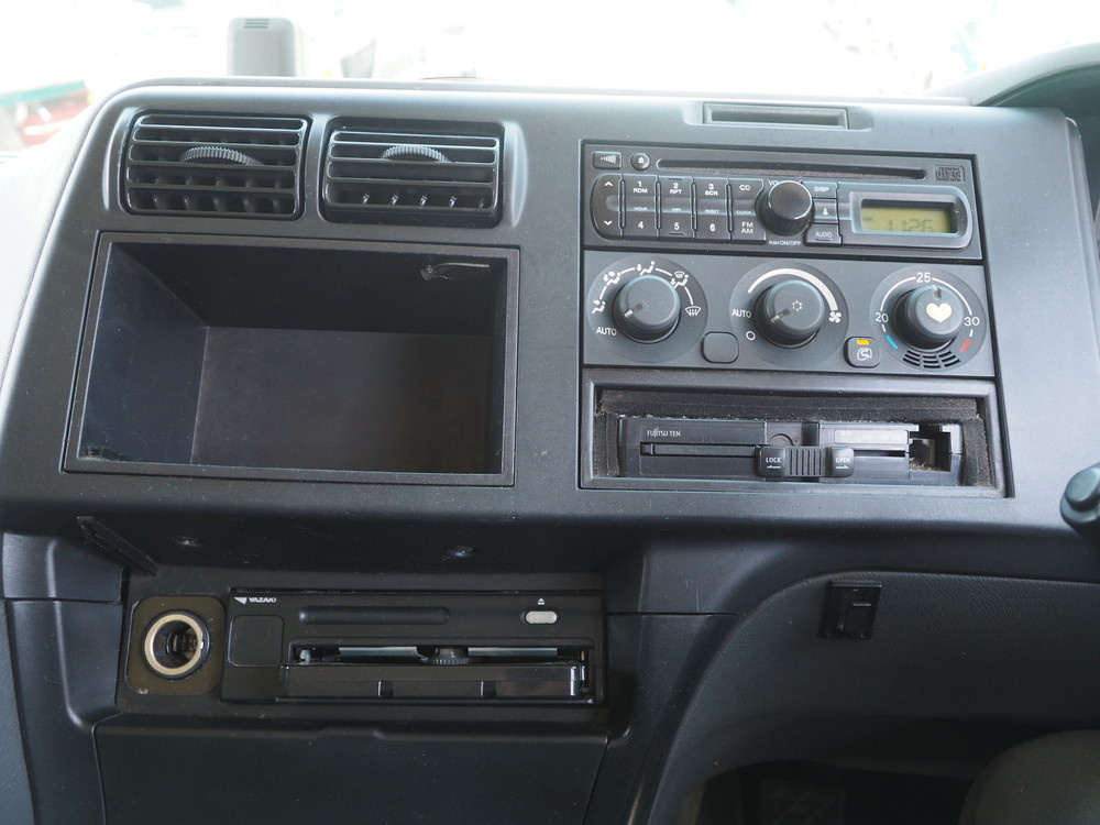 三菱ふそう スーパーグレート ウイング車 大型 BDG-FS54JZ 年式 H21[写真37]