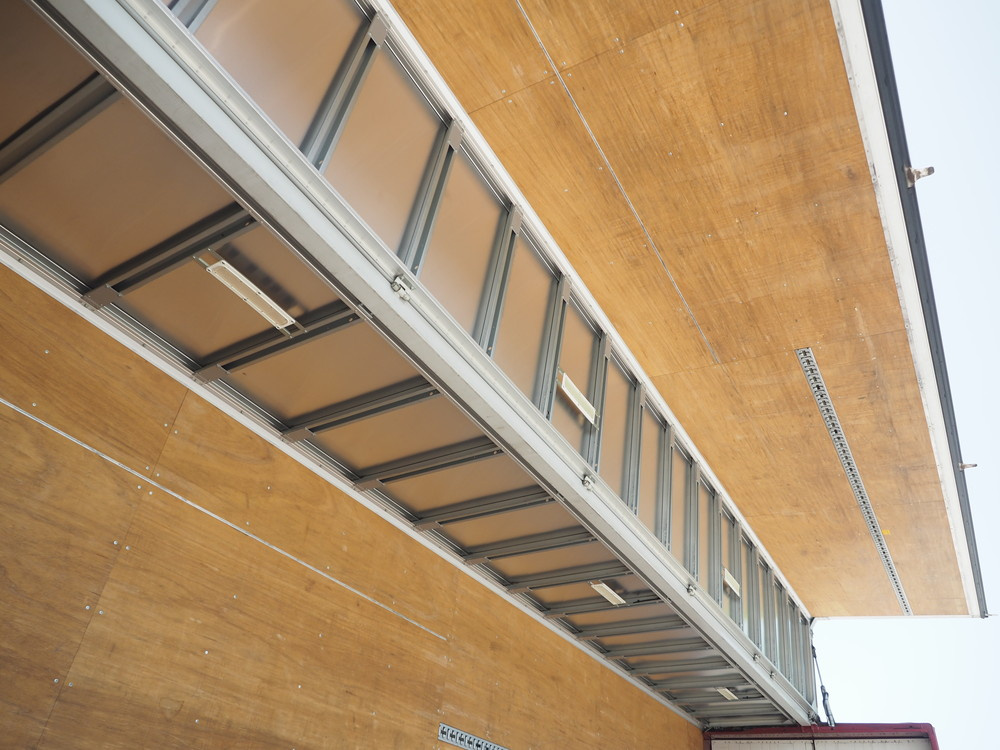 三菱ふそう スーパーグレート ウイング車 大型 BDG-FS54JZ 年式 H21[写真25]