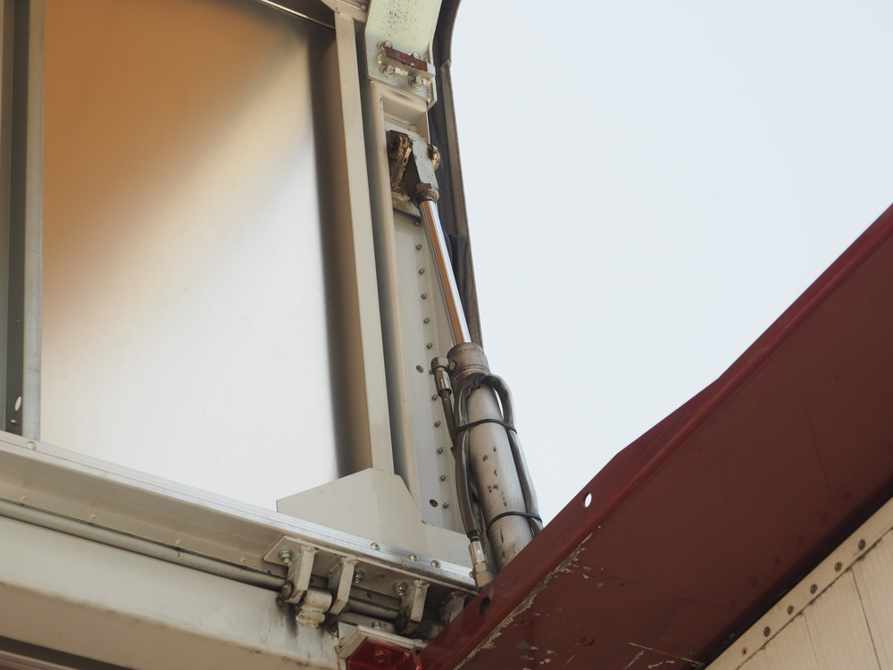 三菱ふそう スーパーグレート ウイング車 大型 BDG-FS54JZ 年式 H21[写真22]