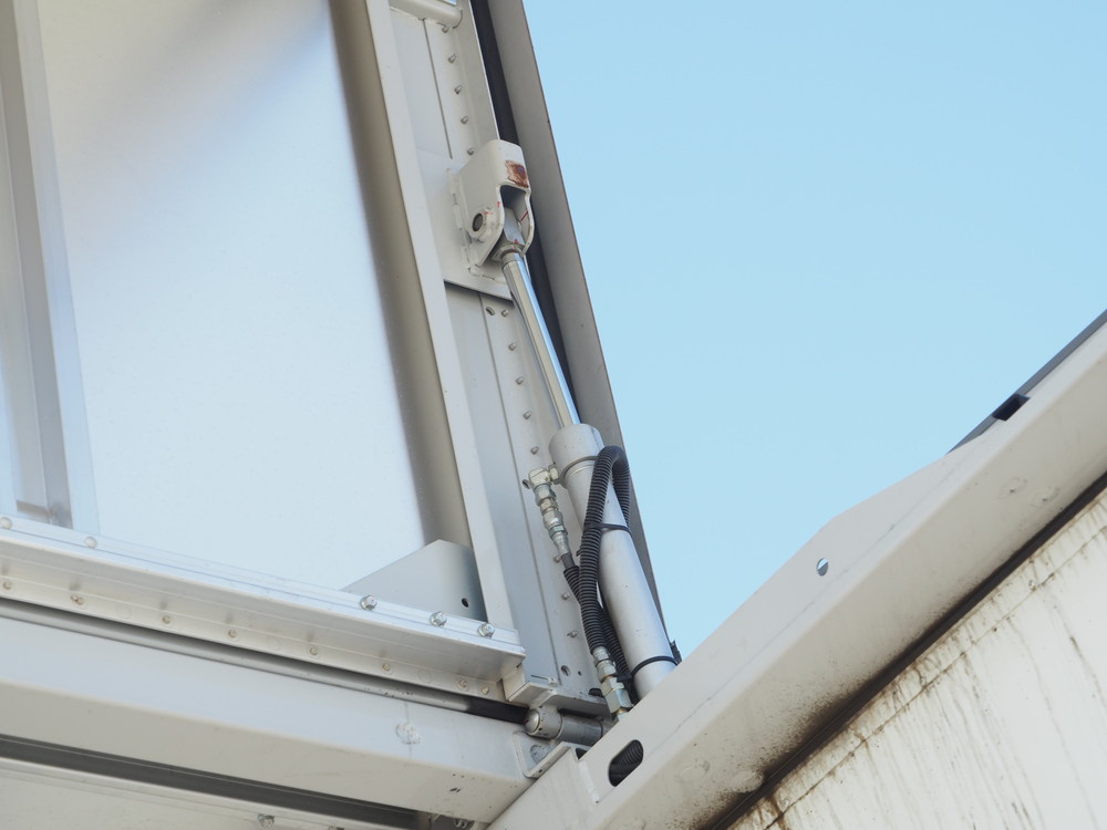 日野 レンジャー ウイング車 中型 TKG-FD9JLAG 年式 H27[写真18]