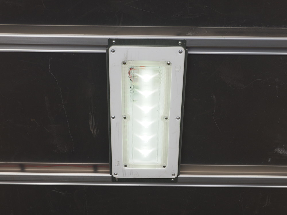 いすゞ エルフ バン車 小型 TPG-NPR85AN 年式 H28[写真25]