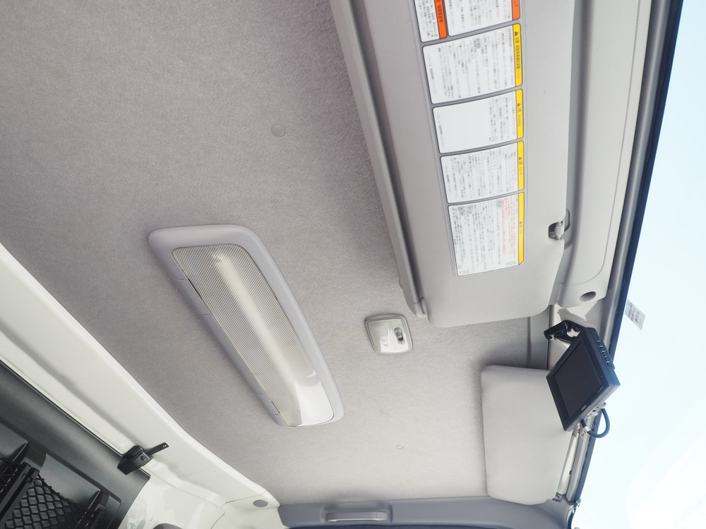 いすゞ エルフ バン車 小型 TPG-NPR85AN 年式 H28[写真42]