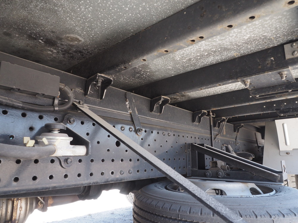 いすゞ エルフ バン車 小型 TPG-NPR85AN 年式 H28[写真49]