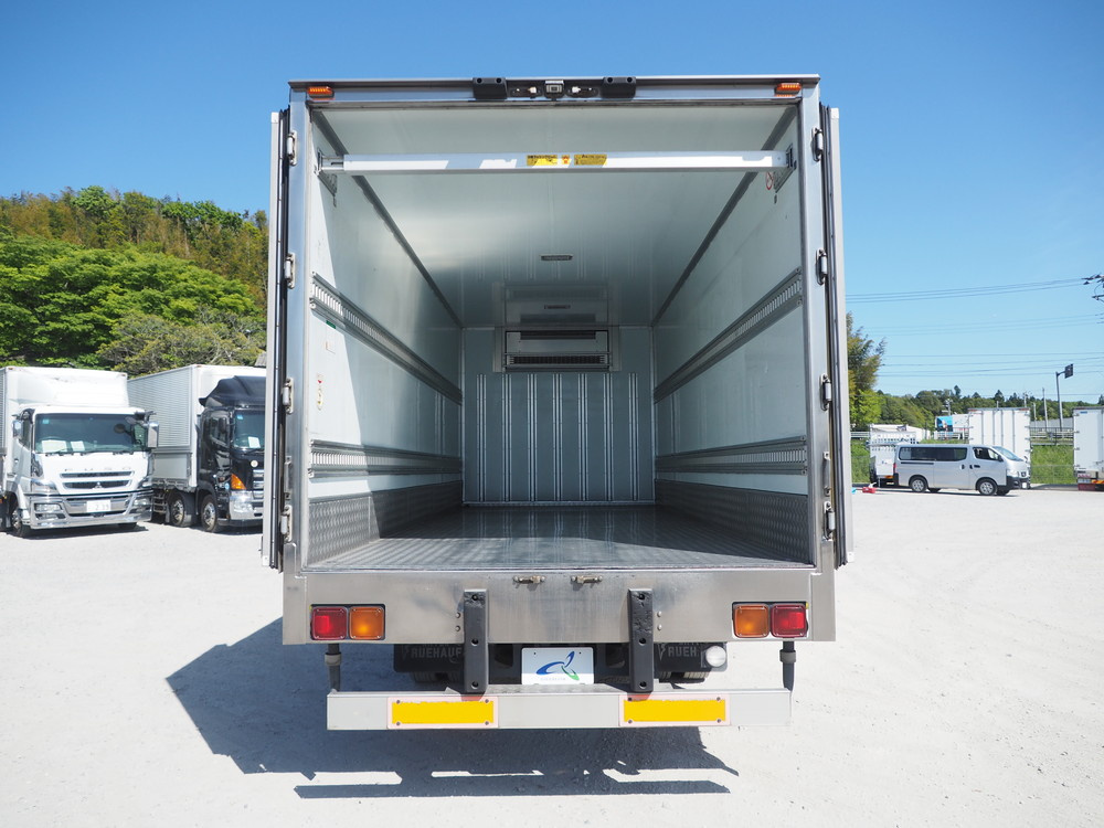 いすゞ フォワード 冷凍バン 中型 PDG-FRR34T2 年式 H22[写真16]