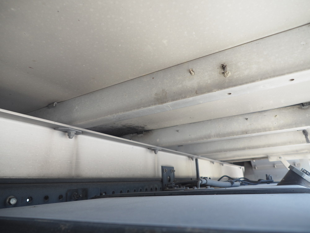 いすゞ フォワード 冷凍バン 中型 PDG-FRR34T2 年式 H22[写真38]