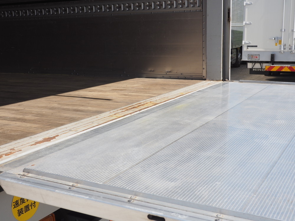 いすゞ フォワード ウイング車 中型 PKG-FRR90S2 年式 H23[写真35]