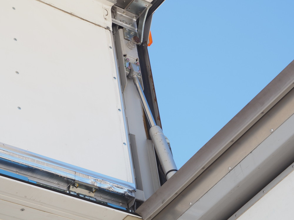 日野 グランドプロフィア 冷凍ウイング 大型 QKG-FW1EXEJ 年式 H26[写真22]