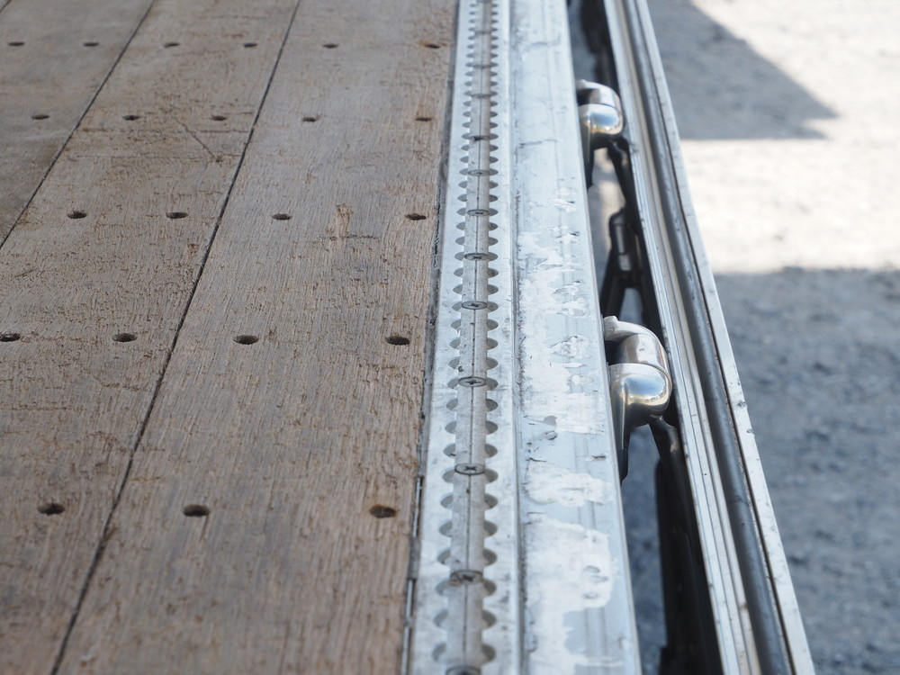 日野 グランドプロフィア 冷凍ウイング 大型 QKG-FW1EXEJ 年式 H26[写真28]