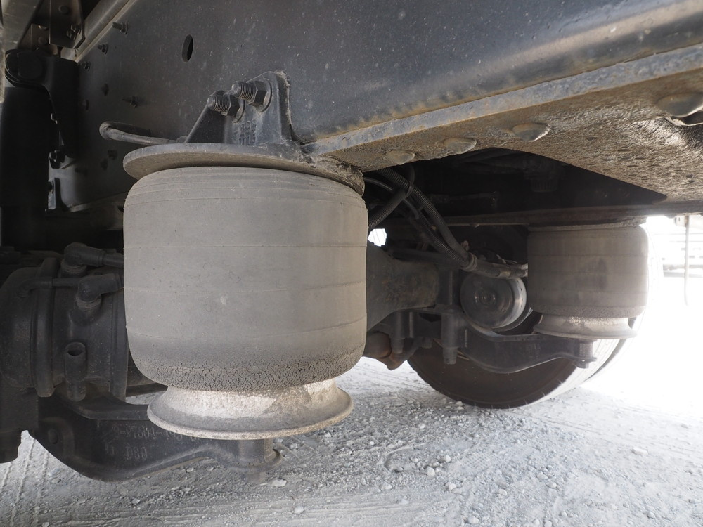 いすゞ ギガ ウイング車 大型 PDG-CYJ77W8 年式 H20[写真40]