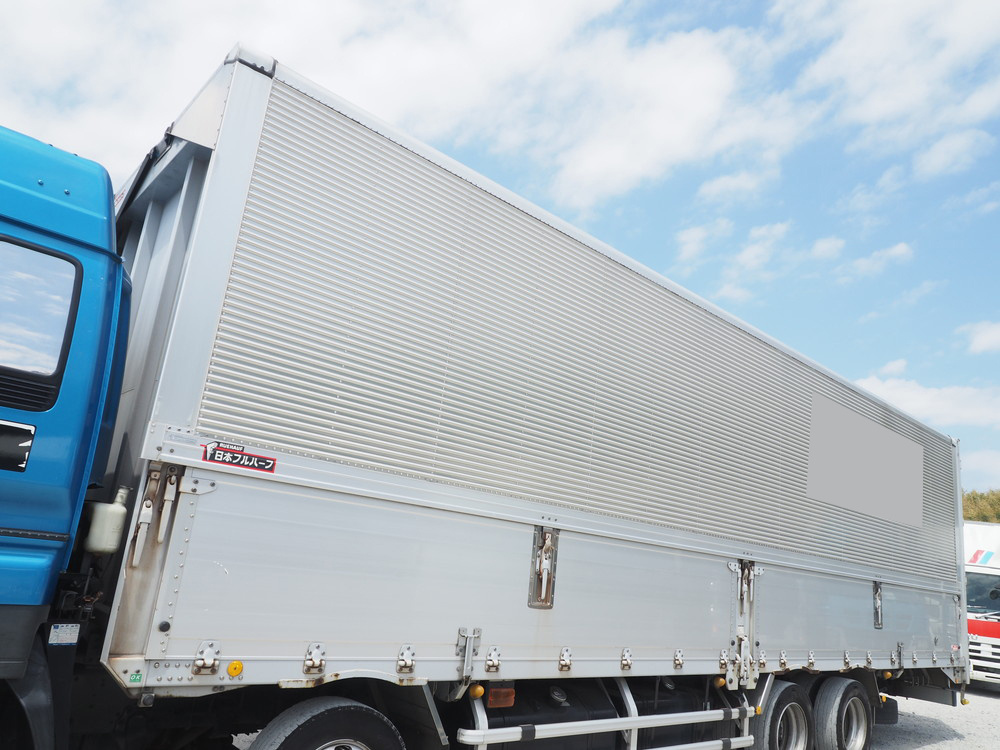 いすゞ ギガ ウイング車 大型 PDG-CYJ77W8 年式 H20[写真16]