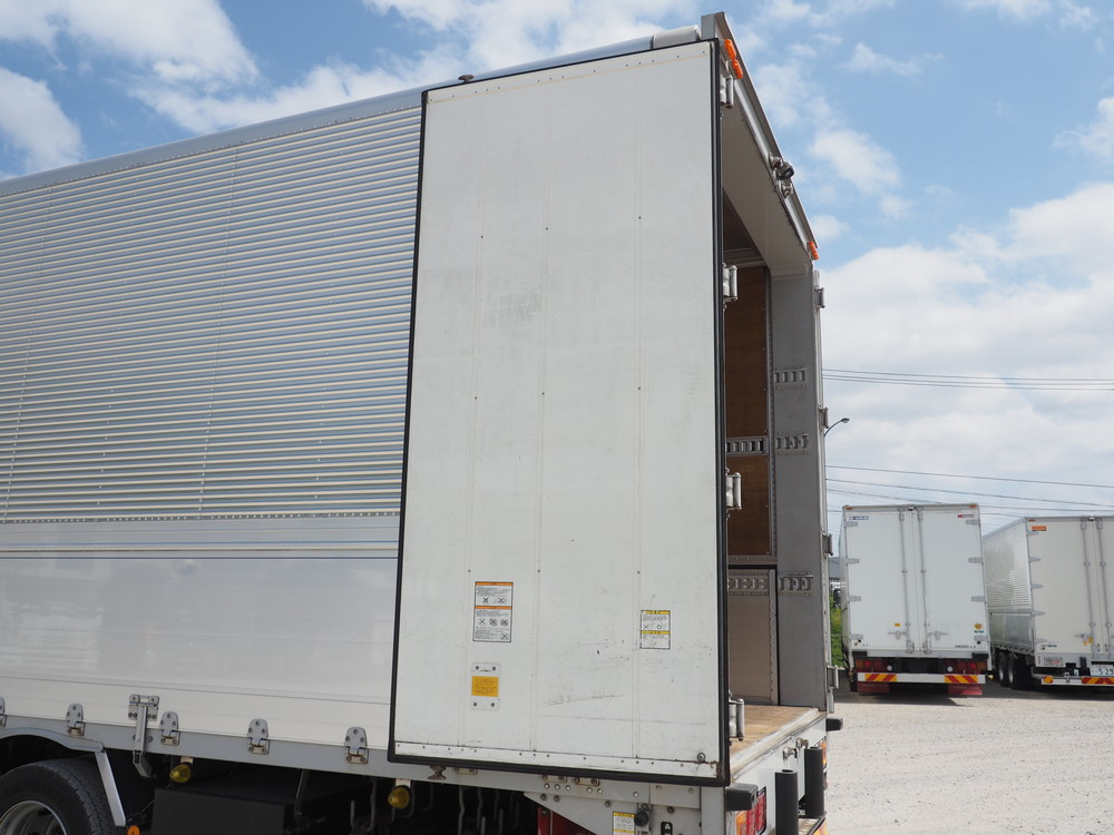 いすゞ ギガ ウイング車 大型 QKG-CYJ77A 年式 H27[写真47]