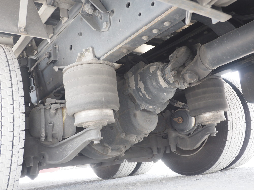 いすゞ ギガ ウイング車 大型 QKG-CYJ77A 年式 H27[写真69]