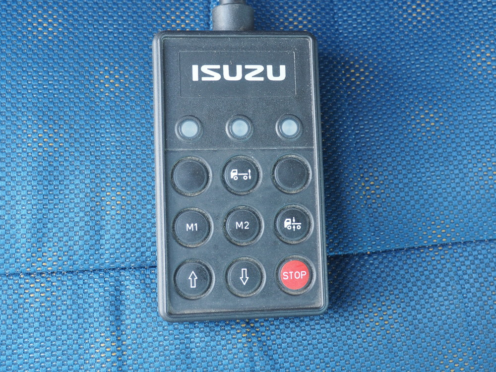 いすゞ ギガ ウイング車 大型 QKG-CYJ77A 年式 H27[写真59]