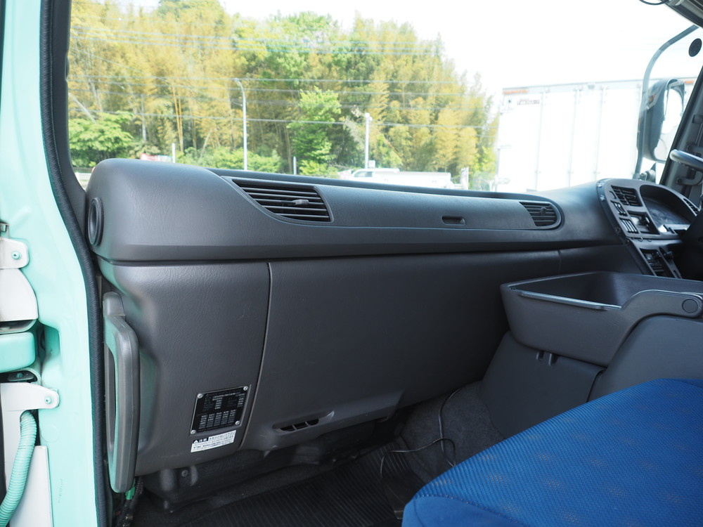 いすゞ ギガ ウイング車 大型 QKG-CYJ77A 年式 H27[写真66]