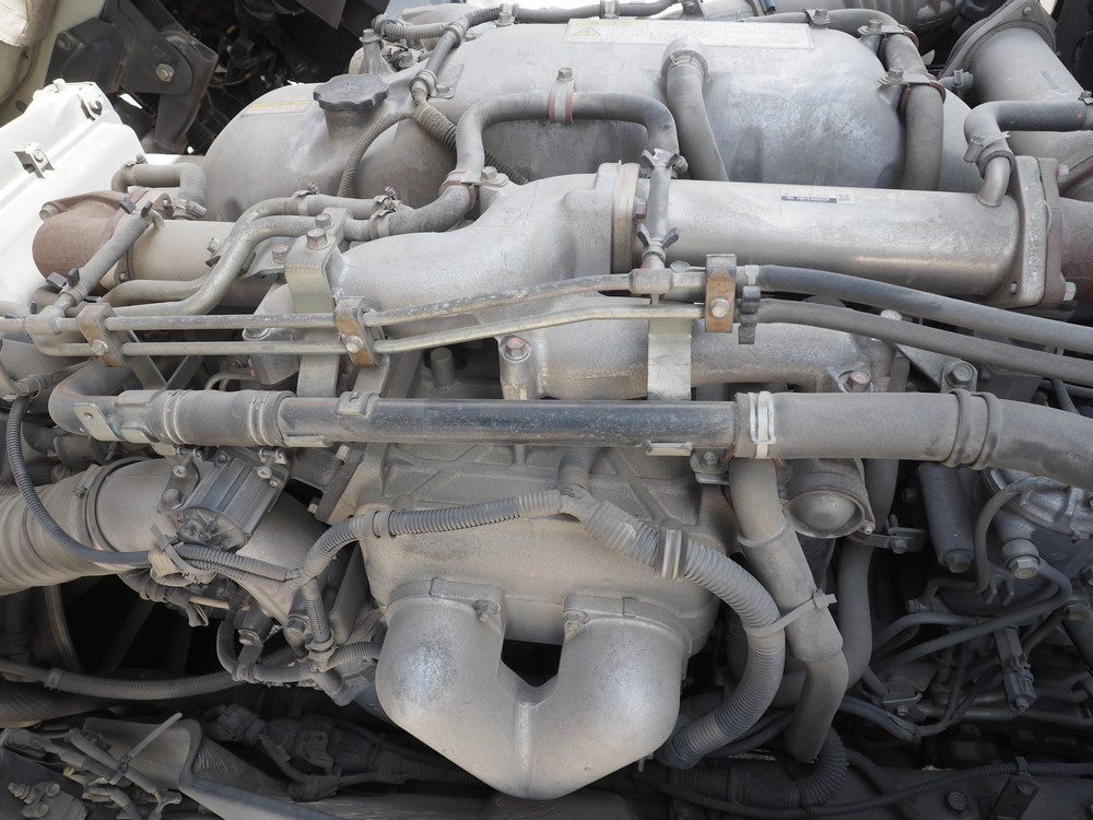 いすゞ ギガ ウイング車 大型 QKG-CYJ77A 年式 H27[写真79]