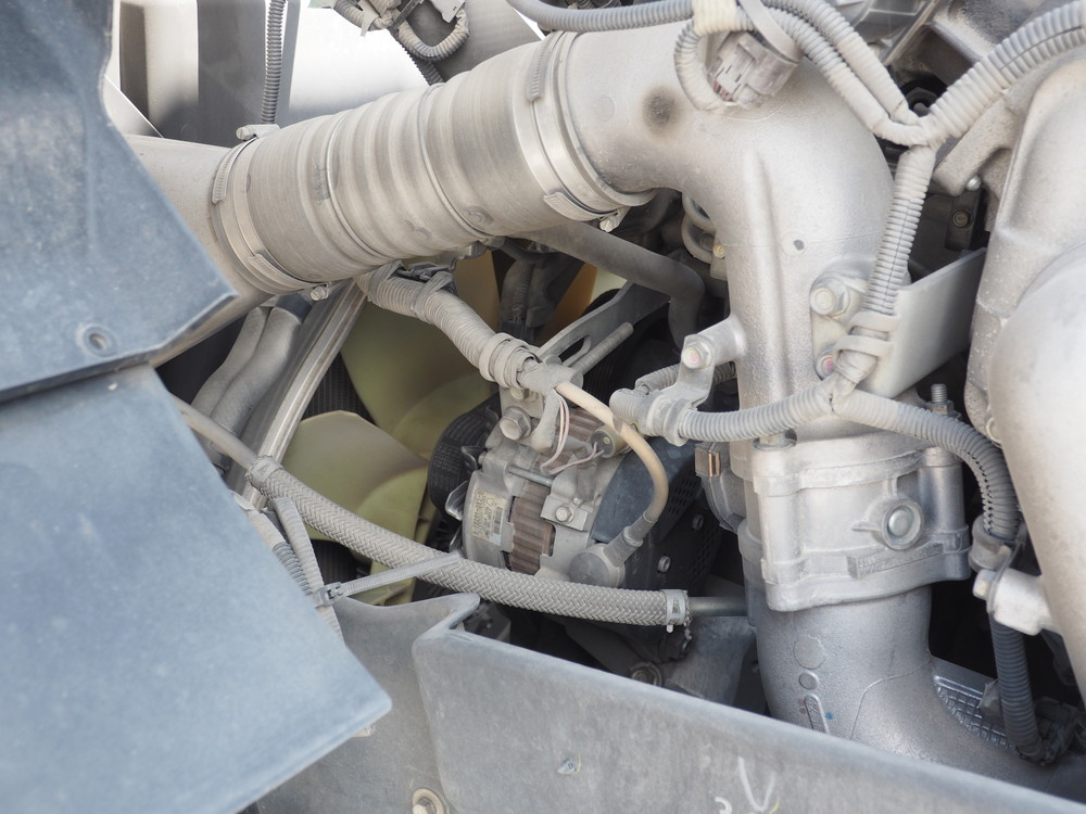 いすゞ ギガ ウイング車 大型 QKG-CYJ77A 年式 H27[写真80]