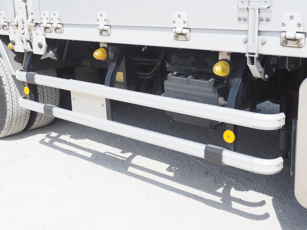 いすゞ ギガ ウイング車 大型 QKG-CYJ77A 年式 H27[写真14]