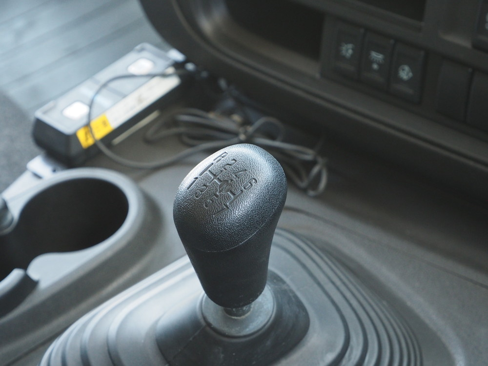 いすゞ ギガ ウイング車 大型 QKG-CYJ77B 年式 H28[写真39]