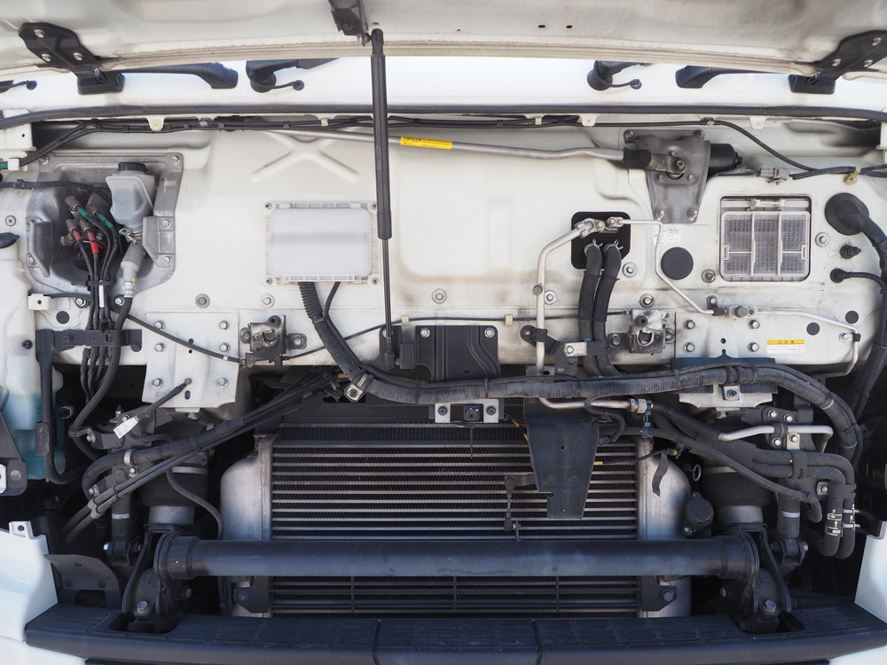 いすゞ ギガ ウイング車 大型 QKG-CYJ77B 年式 H28[写真55]