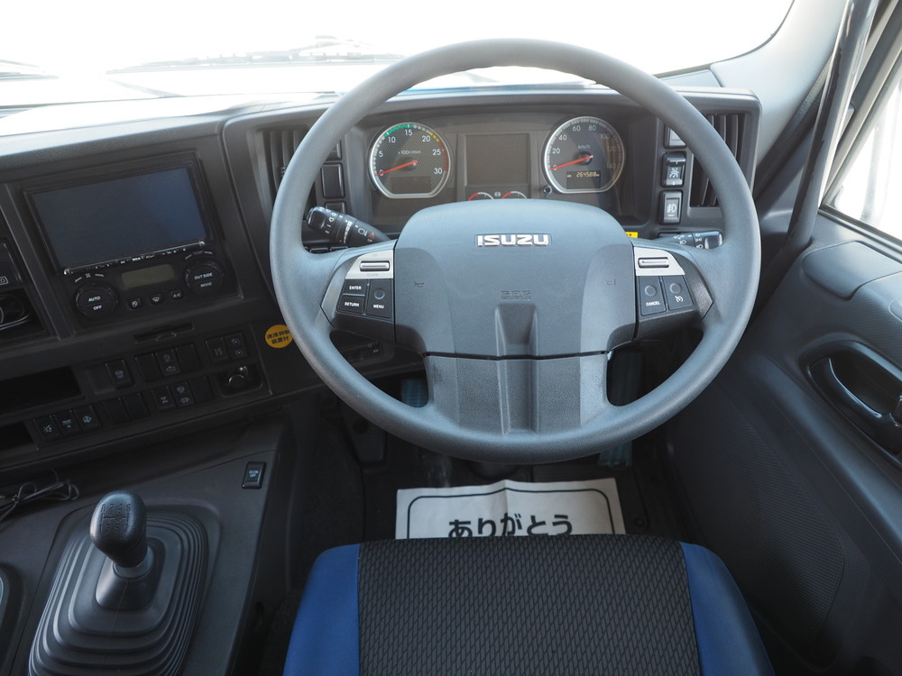 いすゞ ギガ ウイング車 大型 QKG-CYJ77B 年式 H28[写真36]