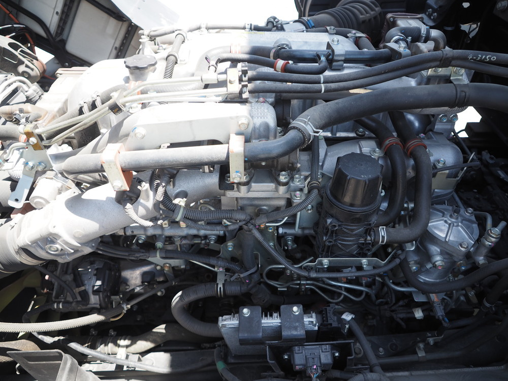 いすゞ ギガ ウイング車 大型 QKG-CYJ77B 年式 H28[写真56]