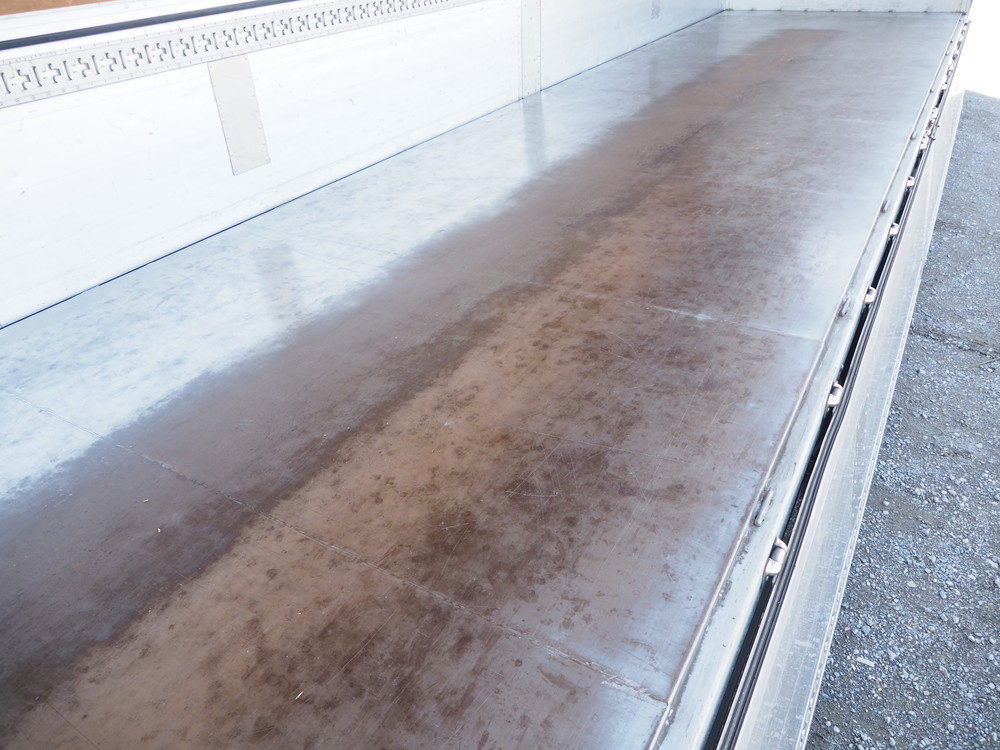 いすゞ ギガ ウイング車 大型 QKG-CYJ77A 年式 H25[写真29]