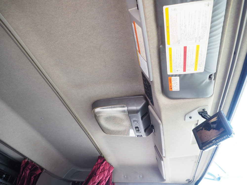 いすゞ ギガ ウイング車 大型 QKG-CYJ77A 年式 H25[写真45]