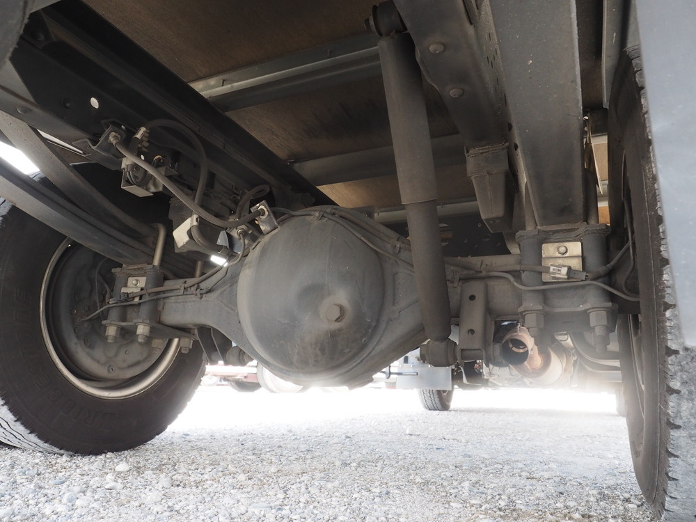 いすゞ エルフ バン車 小型 TKG-NLR85AN 年式 H26[写真32]