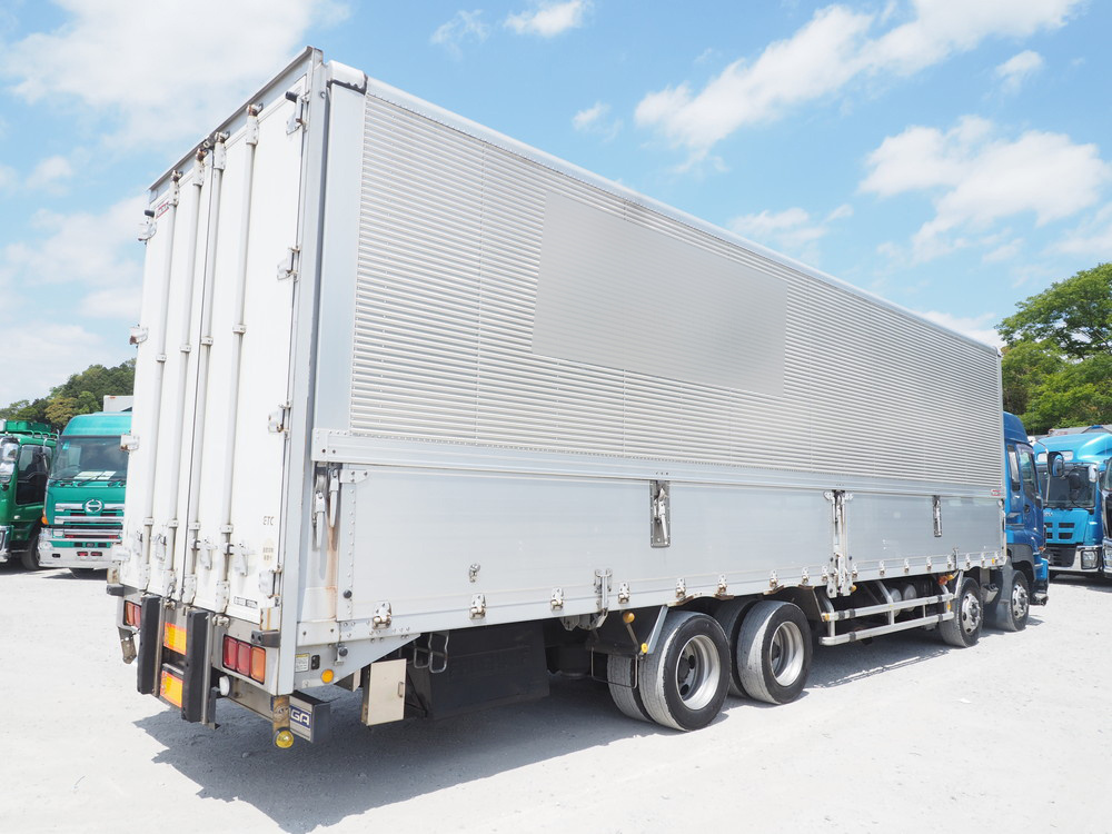 いすゞ ギガ ウイング車 大型 PDG-CYJ77W8 年式 H20[写真06]