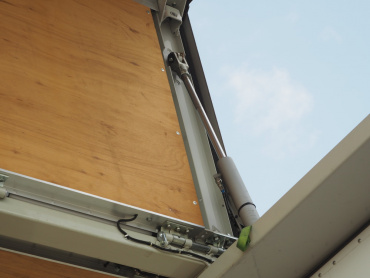 いすゞ ギガ ウイング車 大型 QKG-CYJ77A 年式 H27 [写真18]