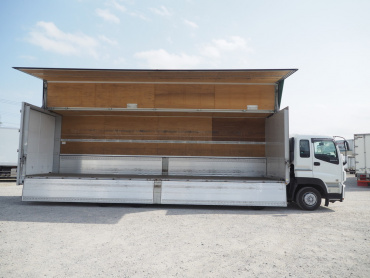 いすゞ ギガ ウイング車 大型 QKG-CYJ77A 年式 H27 [写真11]