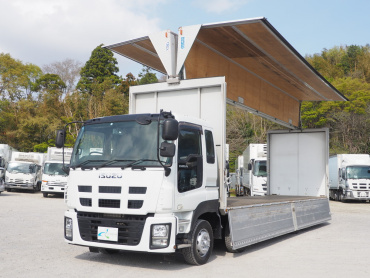 いすゞ ギガ ウイング車 大型 QKG-CYJ77A 年式 H27 [写真08]